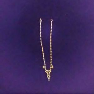 Diamond like stone necklace.