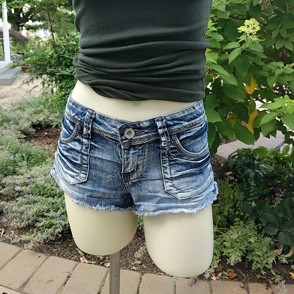 Mimic shorts