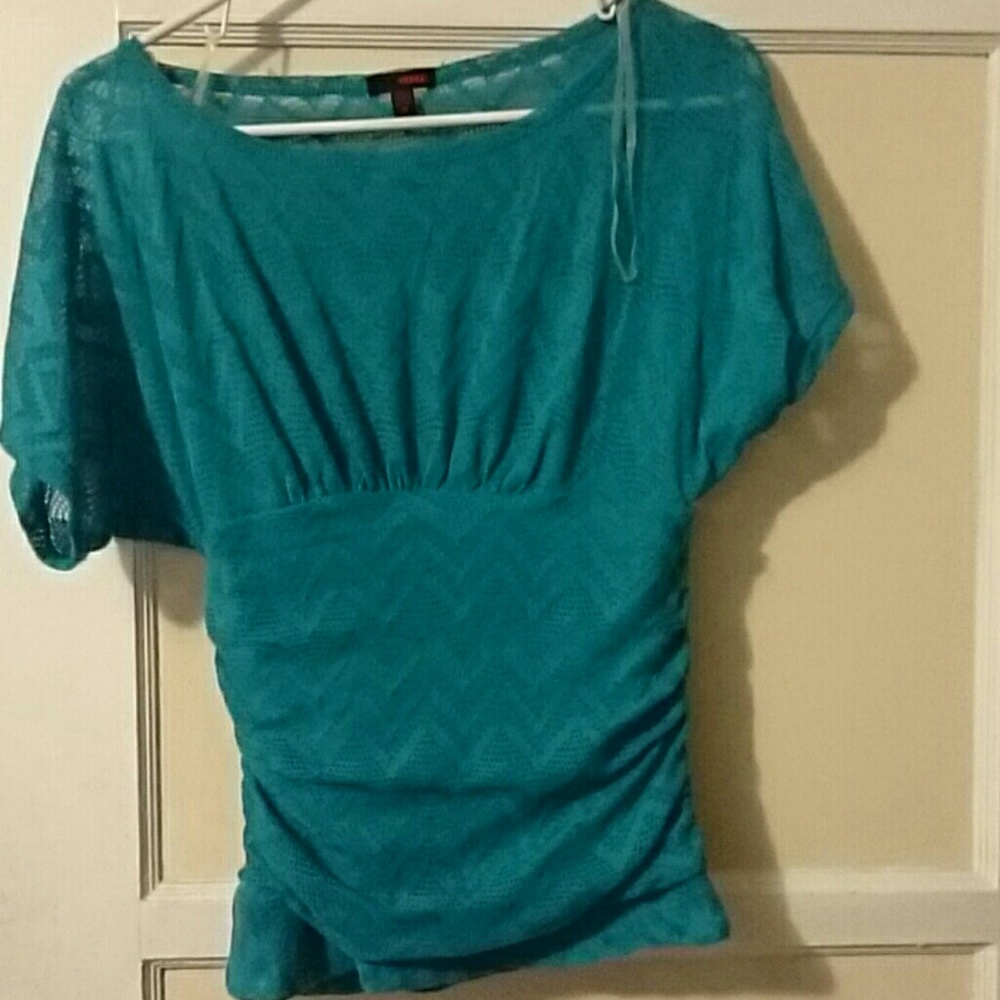 Bongo form fitting Top Euc