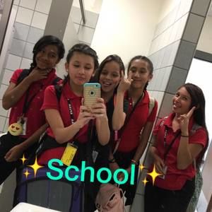 Meet your Posher, Melany