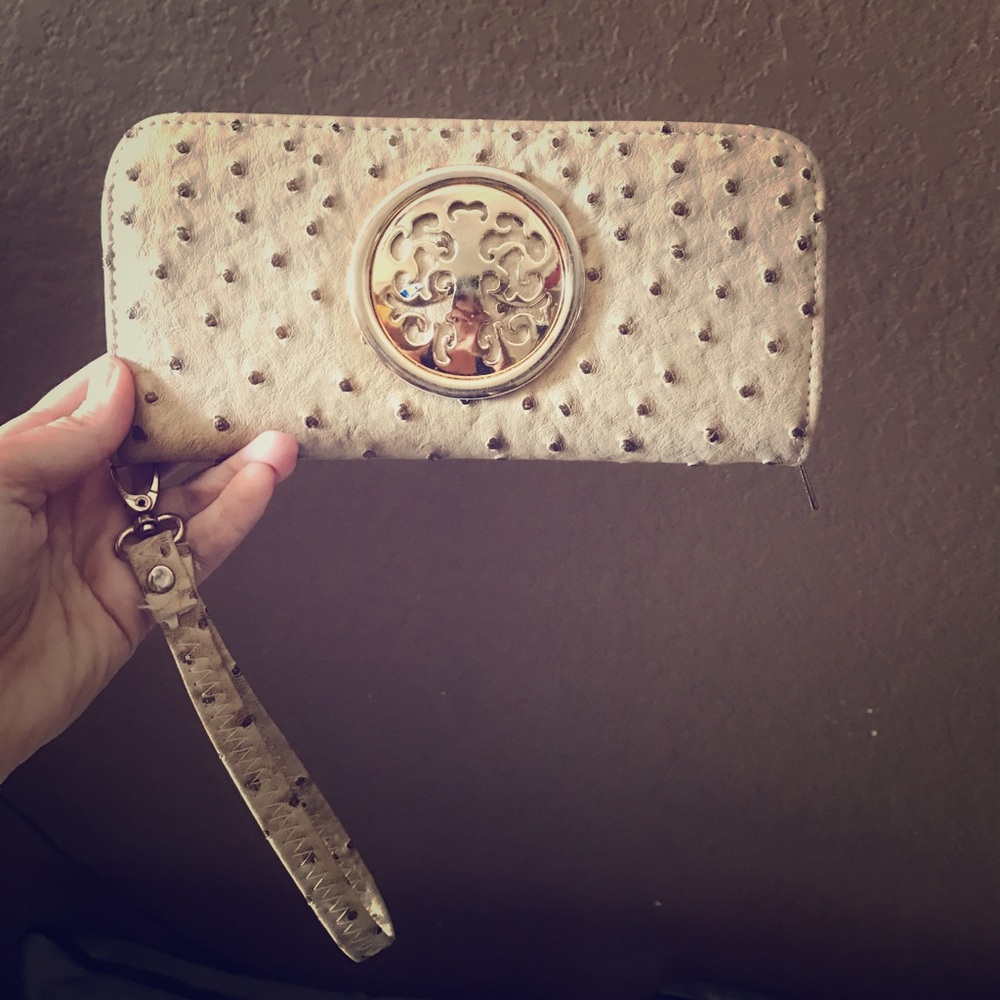 Wristlet