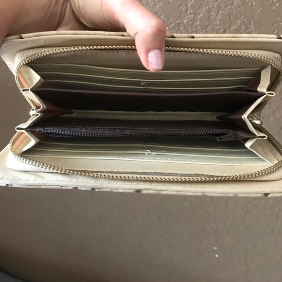 Wristlet - Picture 2 of 2