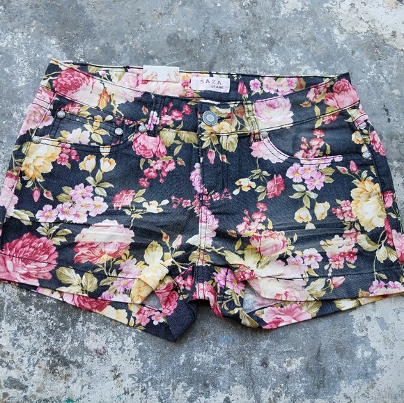 New Black/Colorful Floral Shorts - Picture 5 of 6