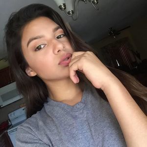 Meet your Posher, Kaitlyn