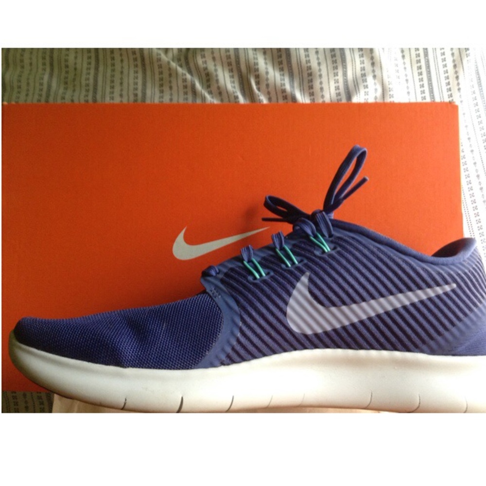 SALE Nike Free's