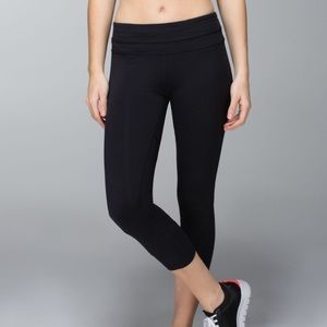 Lululemon Black Inspire Crop size 12