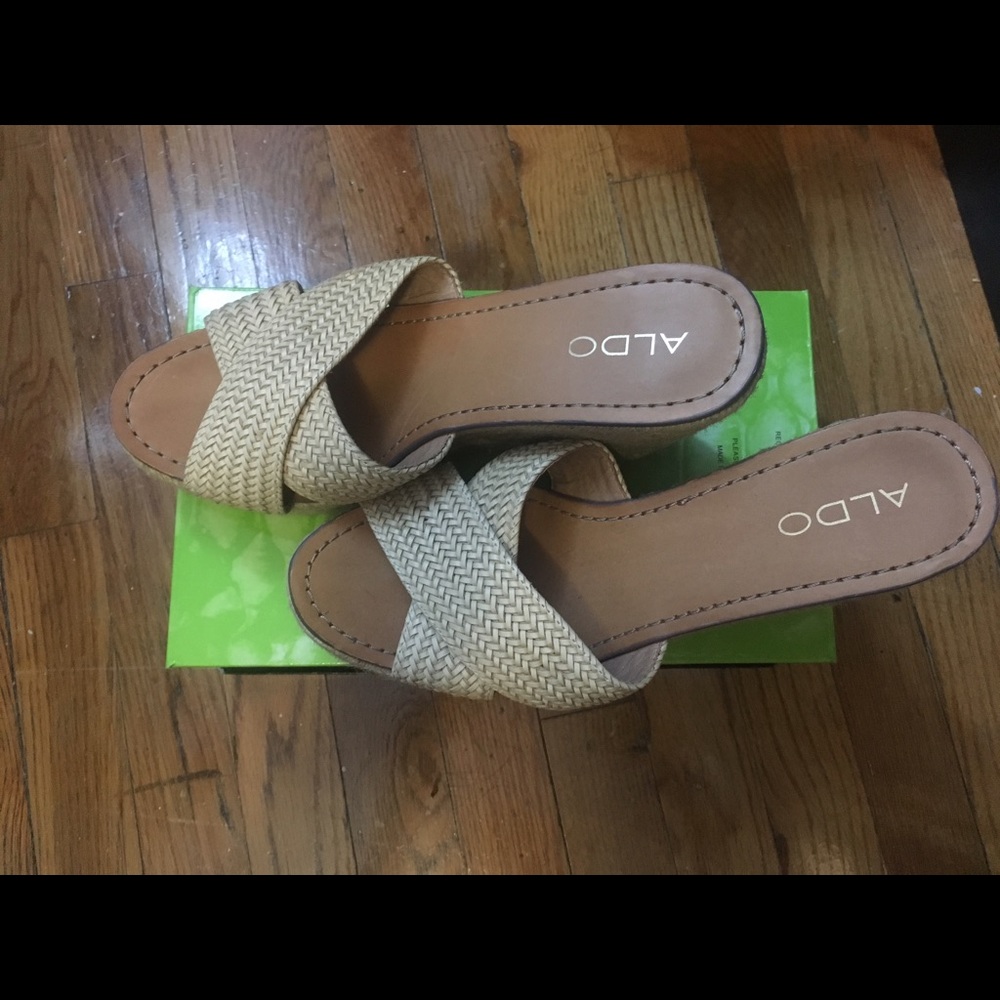 Aldo Wedges - Picture 5 of 5