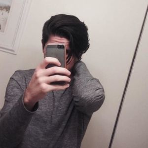 Meet your Posher, Max