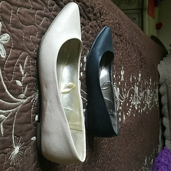 Flats - Picture 3 of 3