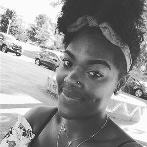 Meet your Posher, Brea