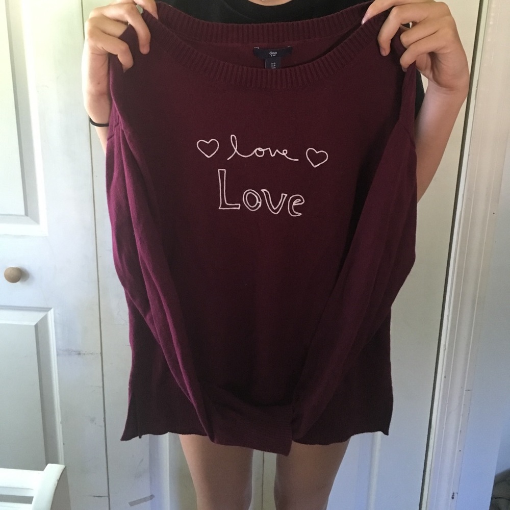 Light maroon sweater