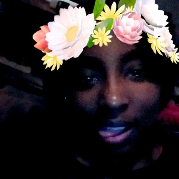 Meet your Posher, Latrece - Picture 1 of 1