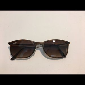 Ray-Ban 4225 (Original)