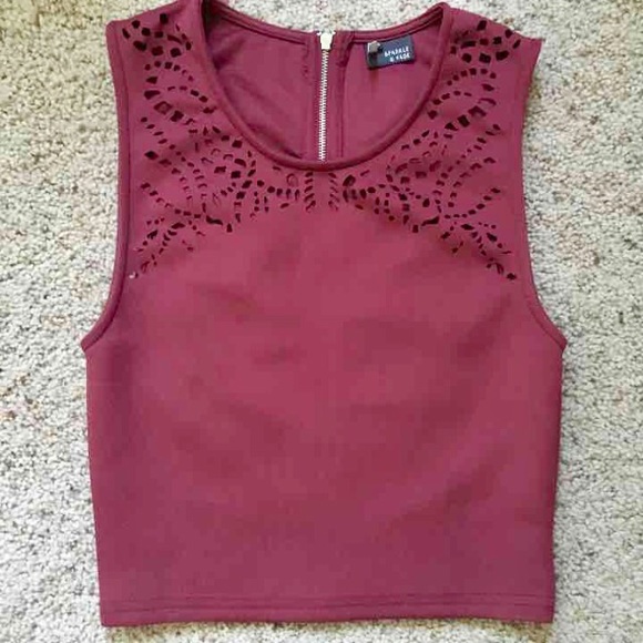 Laser Cut Crop Top - Picture 2 of 3