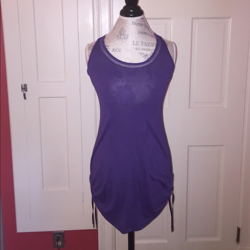 Lululemon athletica top