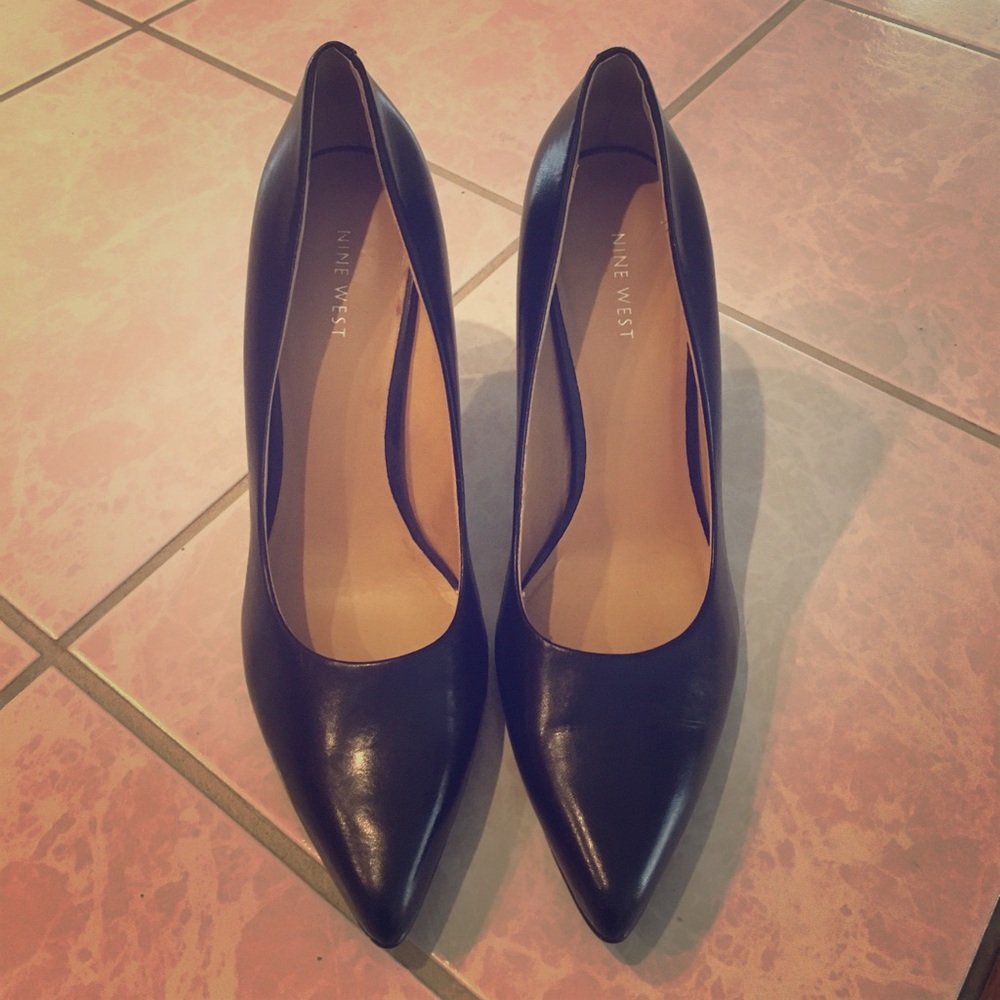 Black Nine West Pumps
