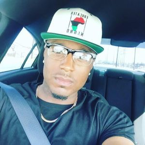 Meet your Posher, Dustin