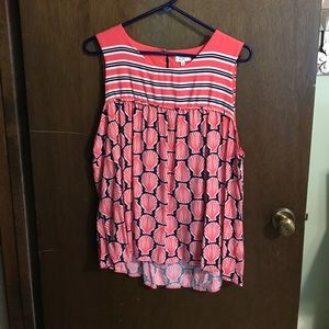Crown & Ivy summer top 👚