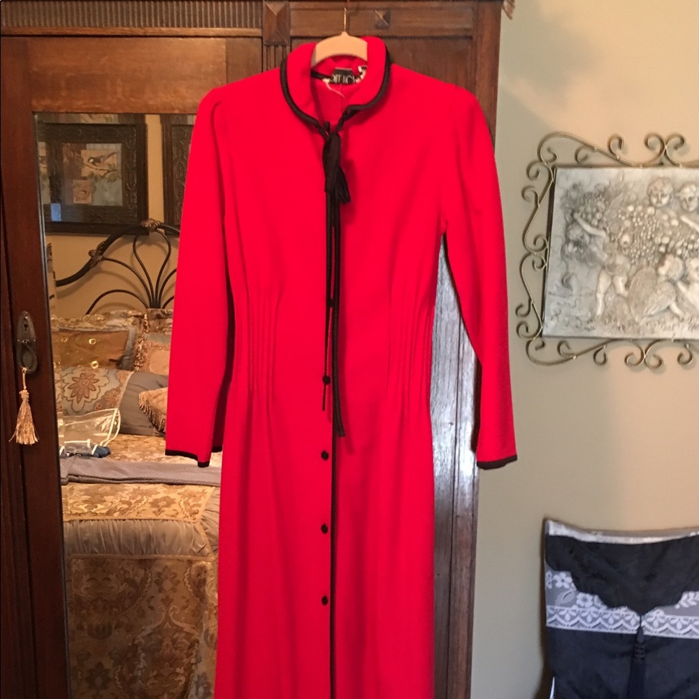 Vintage Bill Tice Robe