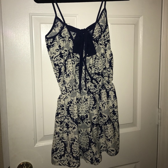 Stylish Romper ✨ - Picture 2 of 3