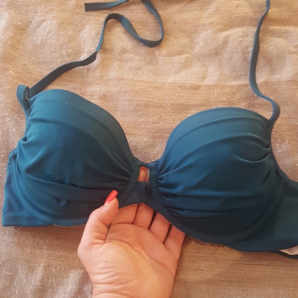 Victoria's secret bathing suit top