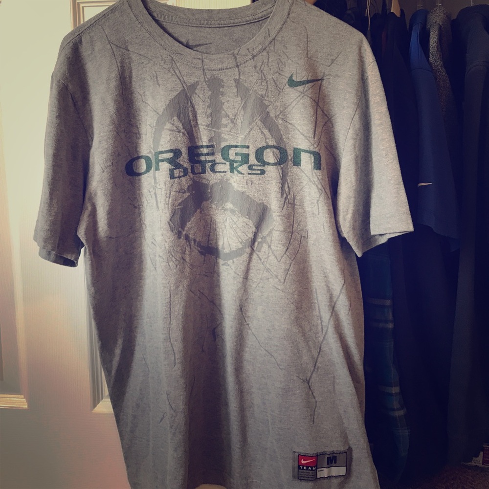 Oregon Nike tee