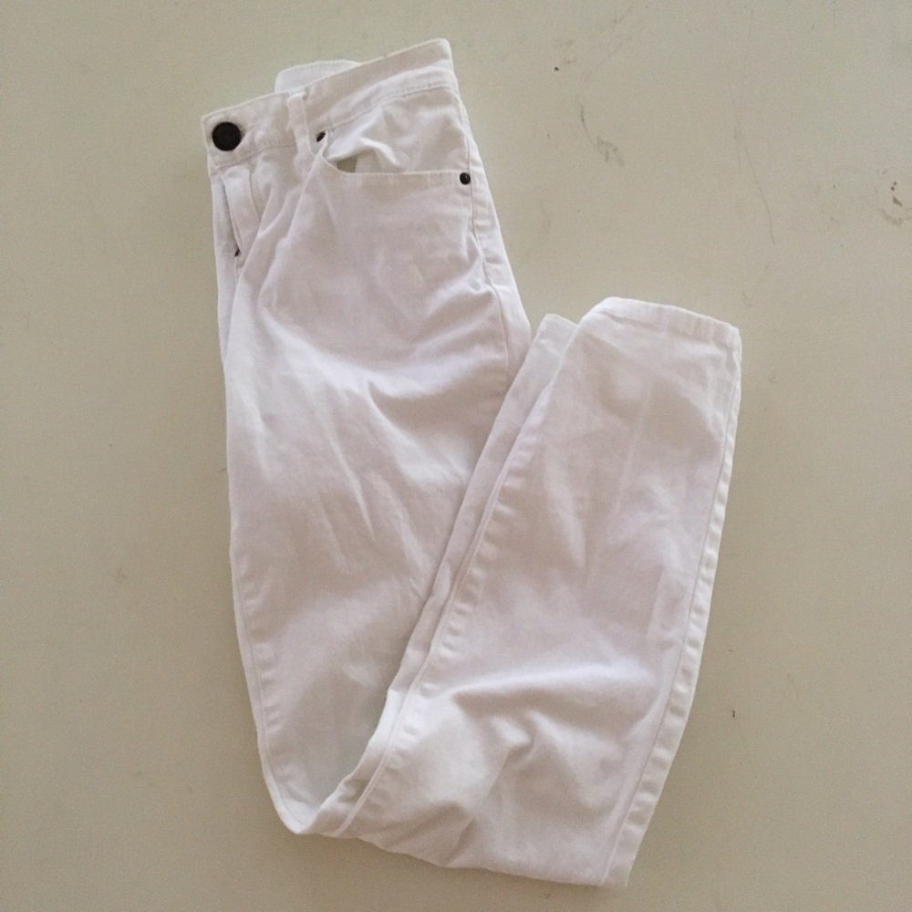 Crown & Ivy White Skinny Jeans