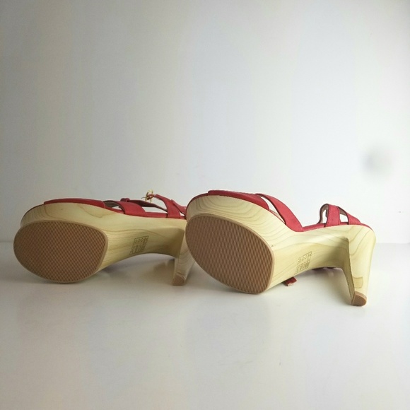 NEW! Red Stilettos platform Heels - Picture 3 of 4