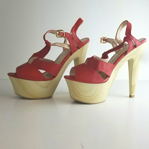 NEW! Red Stilettos platform Heels - Picture 4 of 4
