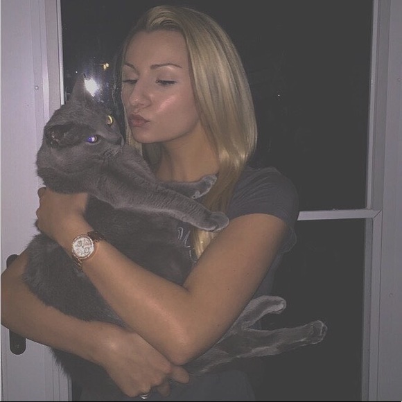 Meet your Posher, Samantha - Picture 4 of 5