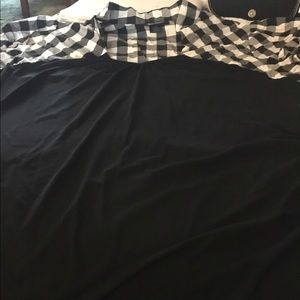 Checkered collar shirt with silk black bottom