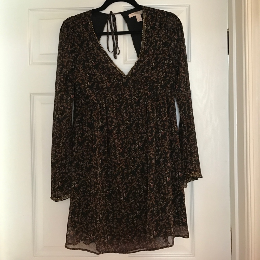 Forever 21 bell sleeved dress