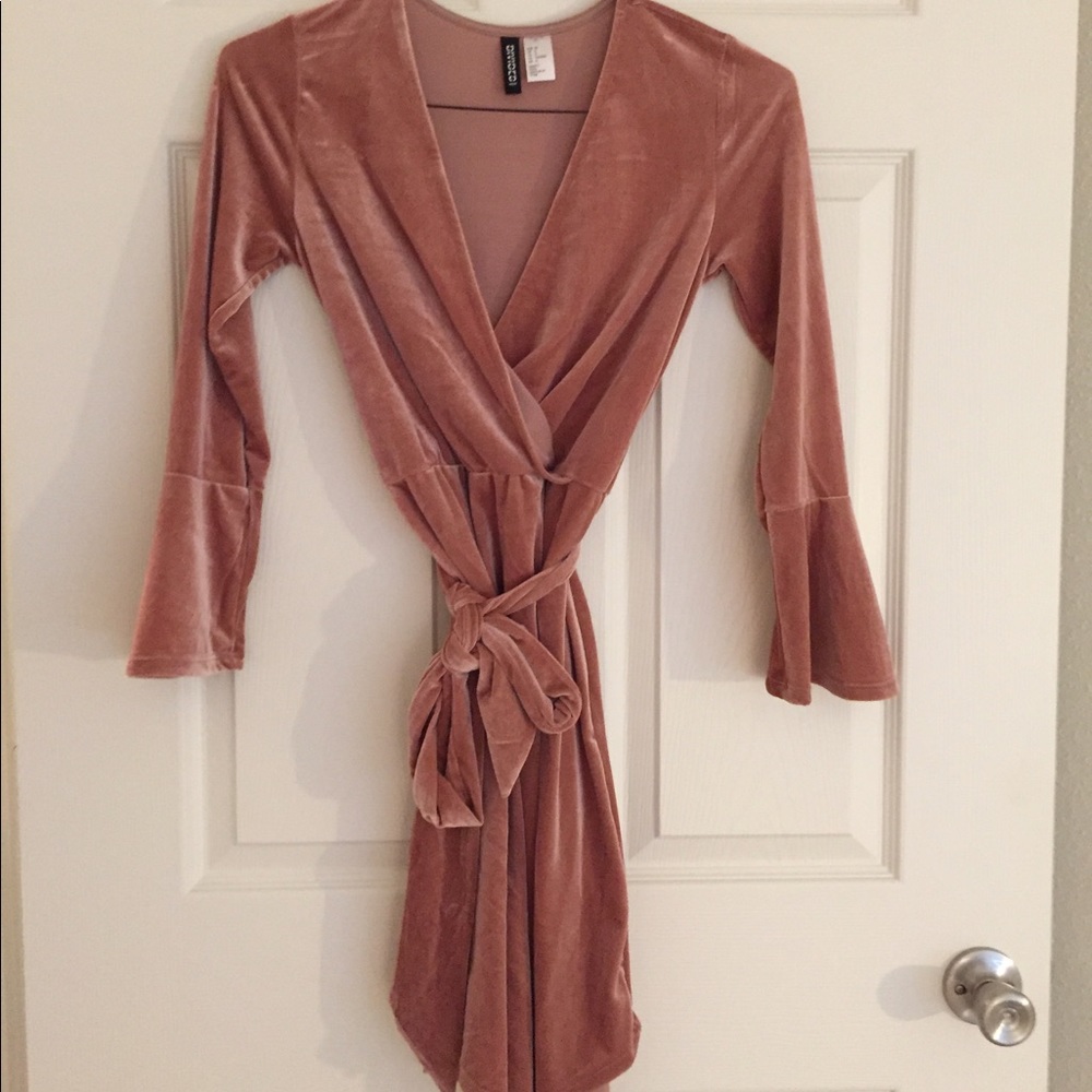 Velvet Dress - H&M divided