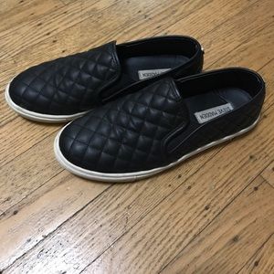 Steve Madden Slip-Ons size 8 1/2