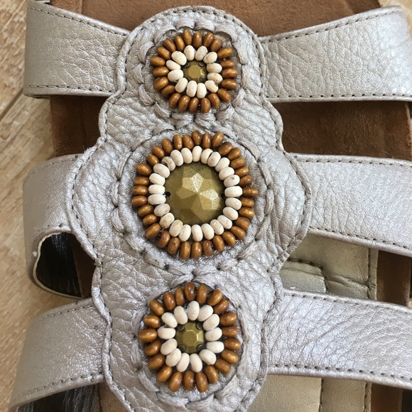 Easy Spirit beaded, thick-strap summer sandals - Picture 2 of 5