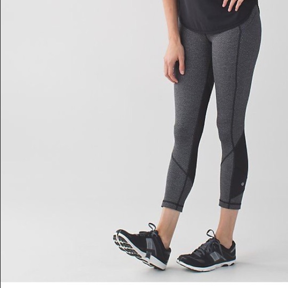 Lululemon Cropped Gray Leggings