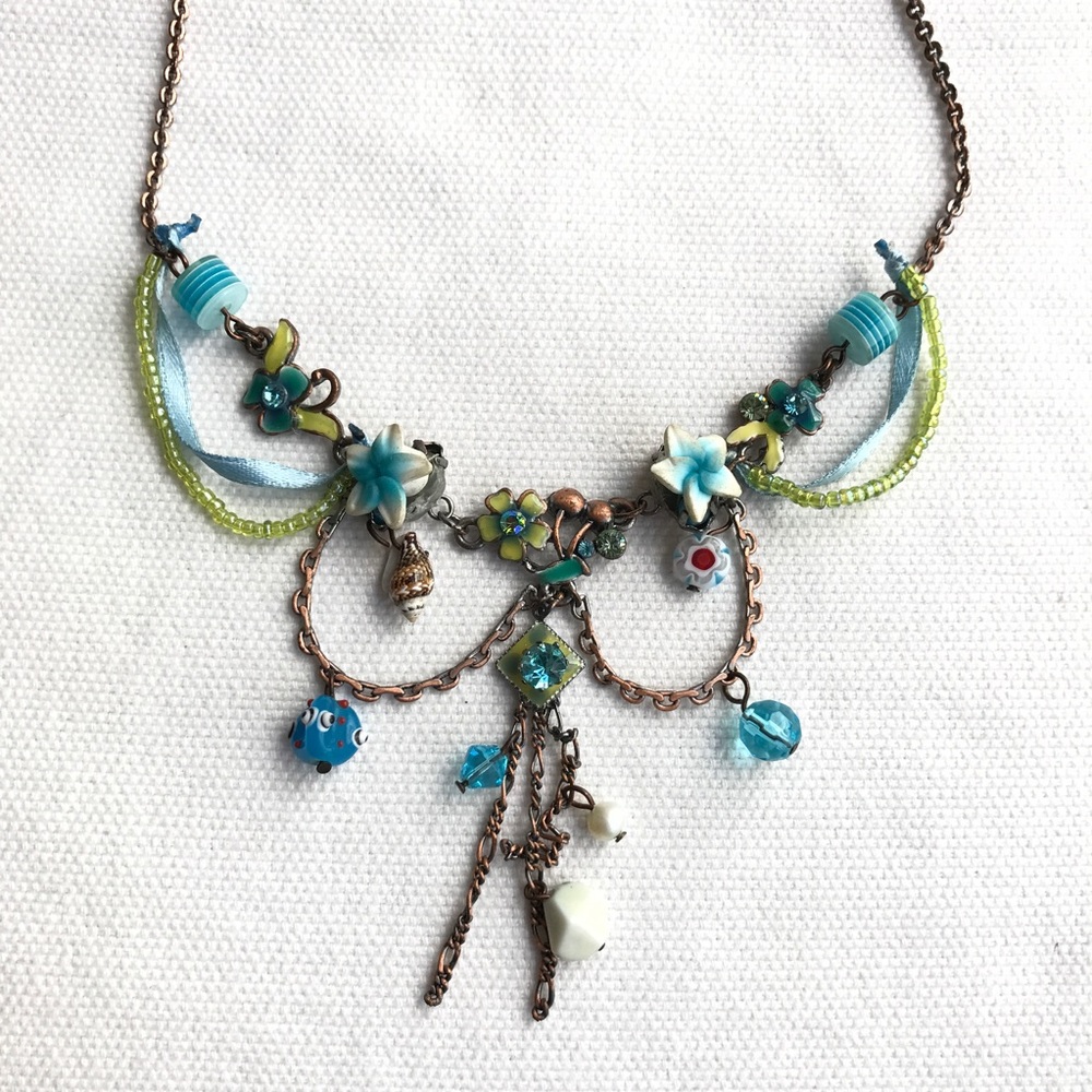 📿🌸Floral beads necklace with crystals & seashell