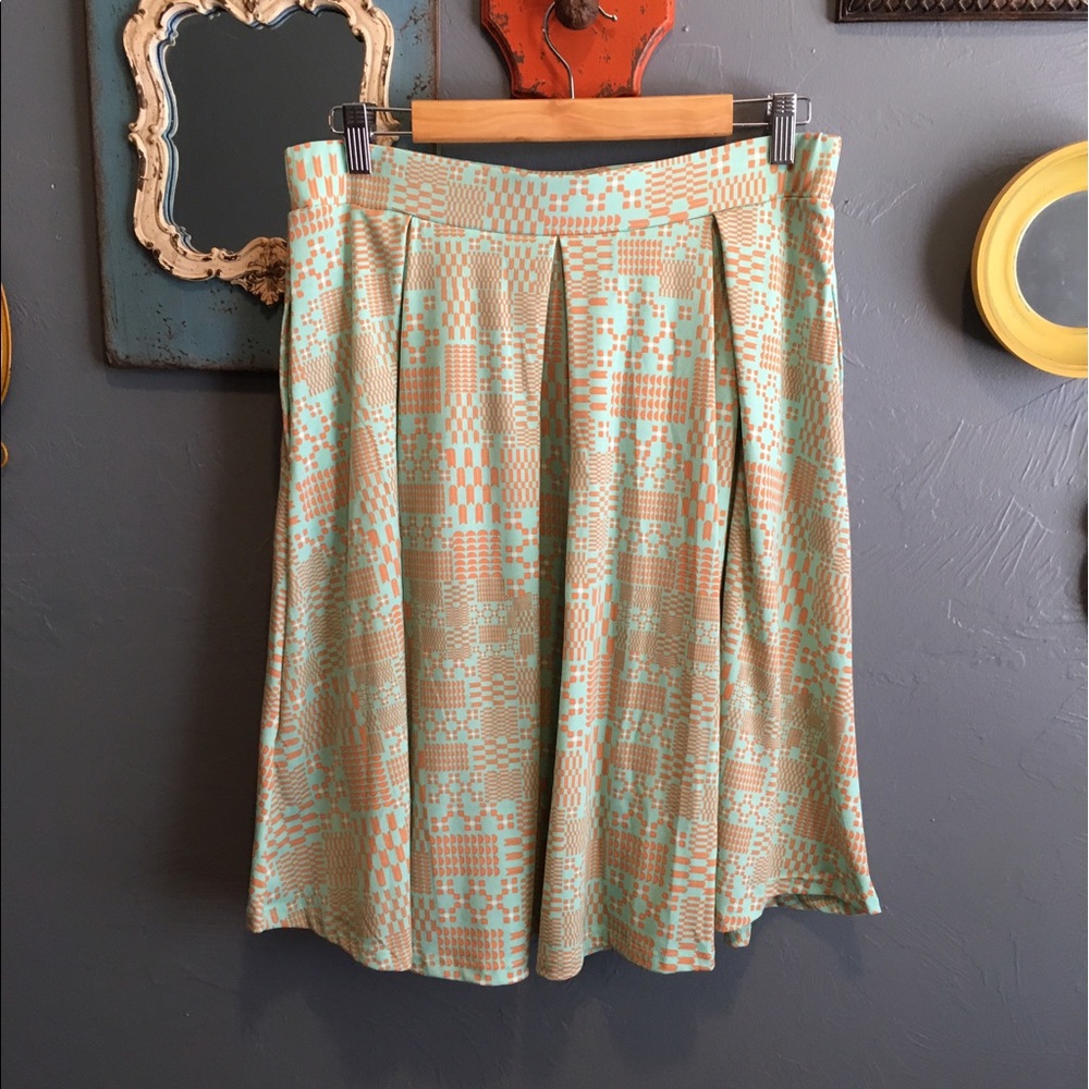 LuLaRoe Madison skirt, size L