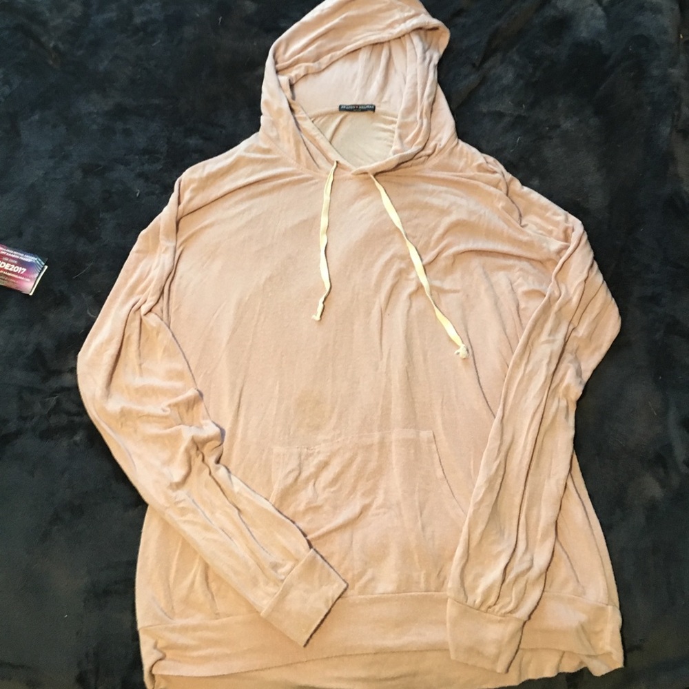 Brandy Melville Baby Pink Sweatshirt