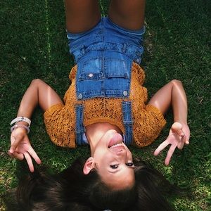 Meet your Posher, Calista