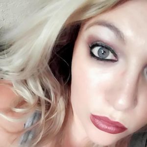 Meet your Posher, Kendra
