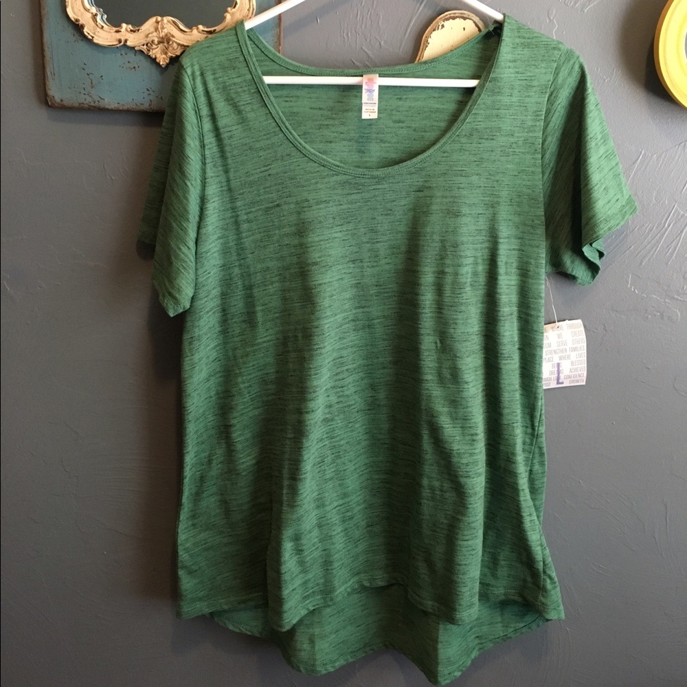 LuLaRoe Classic Tee, size L stunning green!