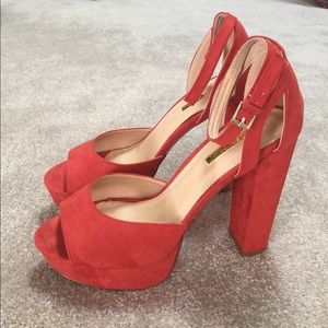 NEW Liliana Block Heel Platform Sandal