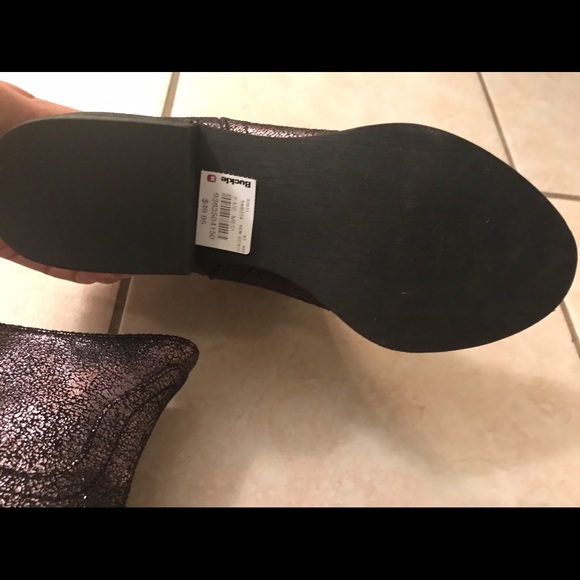 Buckle Sagitta Metallic Ankle Boot - Picture 5 of 5