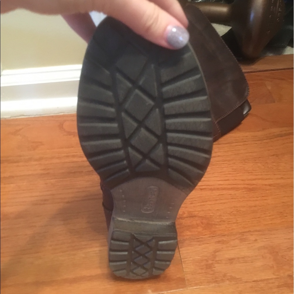 Boots - Picture 2 of 4