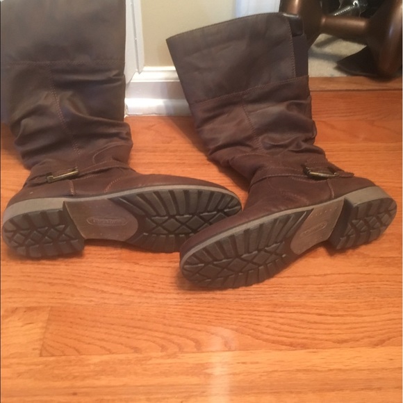 Boots - Picture 4 of 4