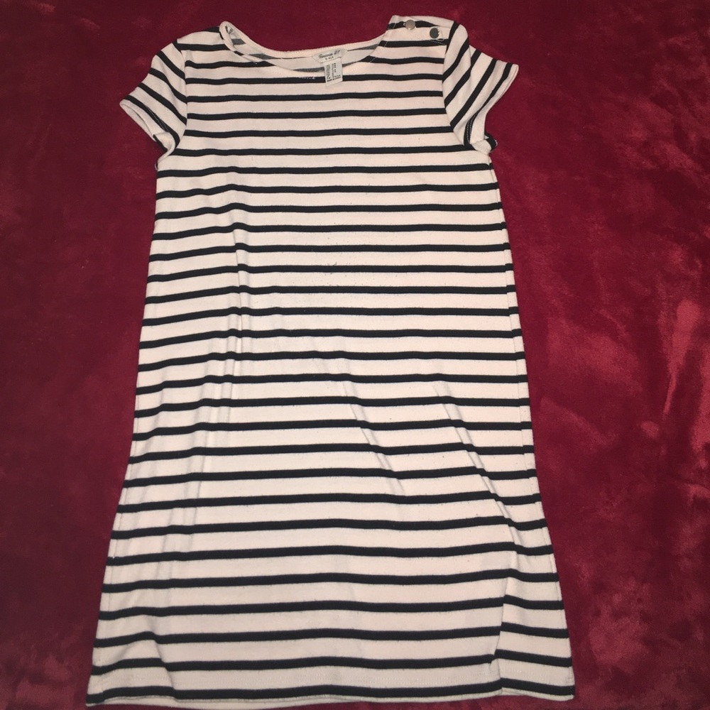 👗4 DRESSES 👗CHILDREN PLACE - Picture 4 of 4