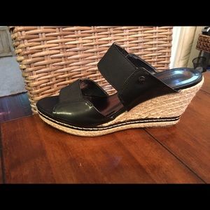 Like New! Black espadrille slip on