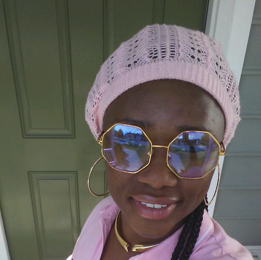 Meet your Posher, Sheneka