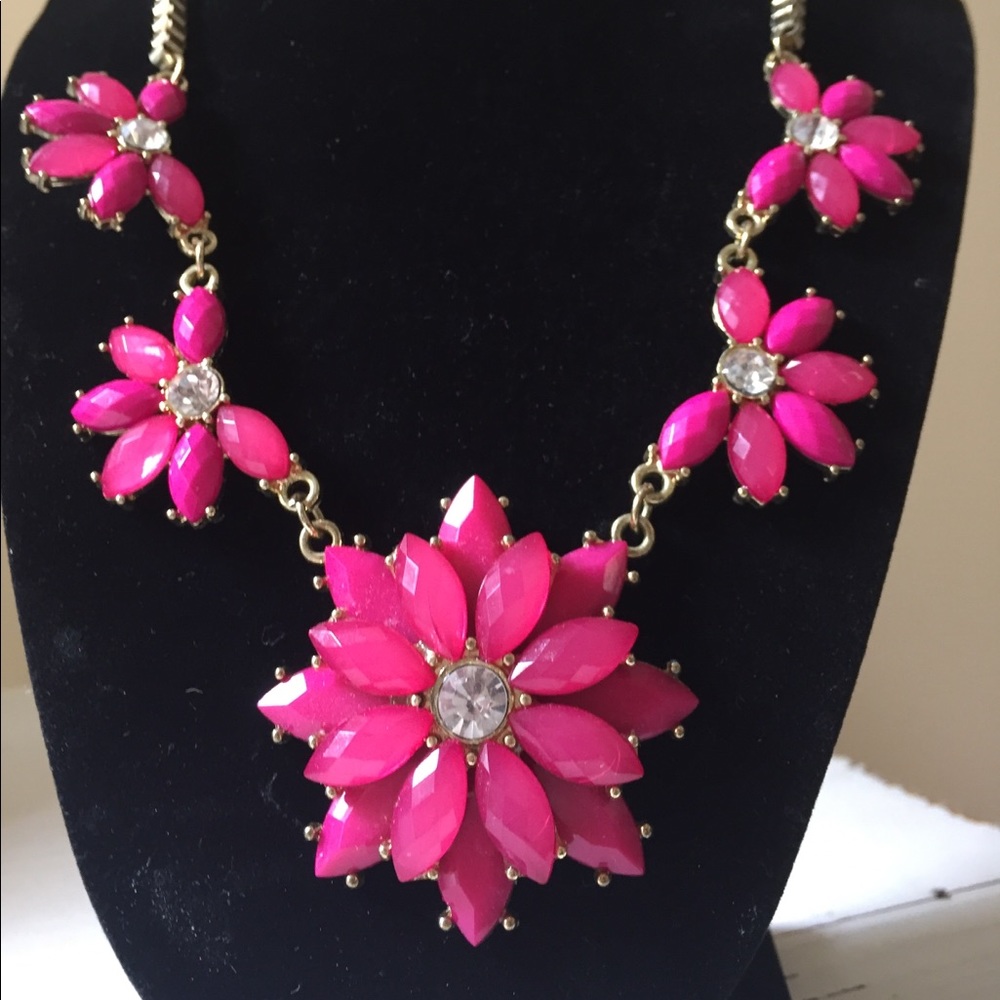 Gorgeous Pink Floral Necklace - Picture 5 of 7